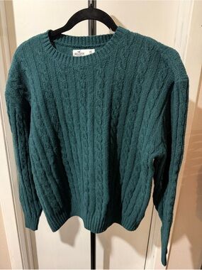 Hollister Cable Knit Sweater XS Green Crew Neck Cozy Pullover